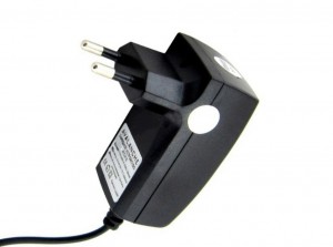 Сетевое зарядное устройство Cellular MicroUSB (Motorola V9)